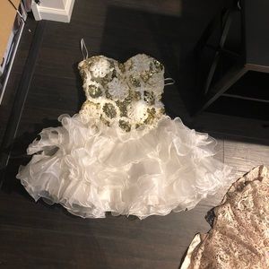 Mac Duggar Size 10 White/Gold Dress